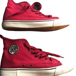 𝅺DKNY size 10 red high tos ( chuck Taylor style) super cute with rolled jeans